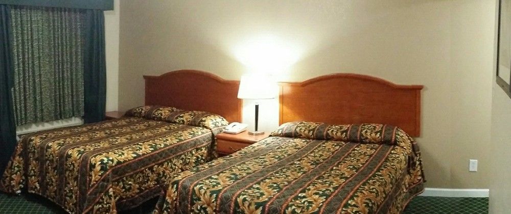 Country Inn Motel Oakdale エクステリア 写真