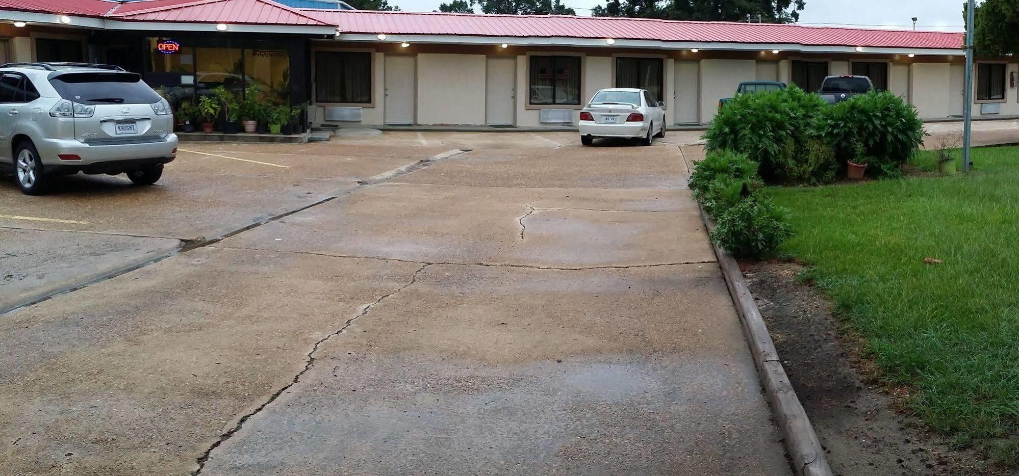 Country Inn Motel Oakdale エクステリア 写真
